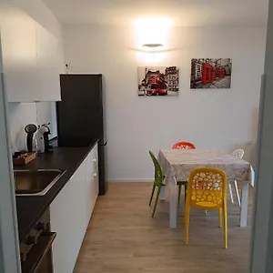 Eden House Apartament Lecco
